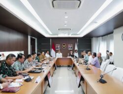 Koordinasi Tingkat Menteri (RTM) Tindak Lanjut Jaminan Keamanan Pelayanan Kesehatan dan Pendidikan di Wilayah Konflik