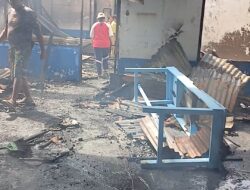 Kantor Desa Namo Tualang Kabupaten Deli Serdang Hangus Terbakar Api