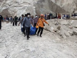 Usai Longsor, Dedi Mulyadi Perintahkan Penutupan Tambang Gunung Kuda