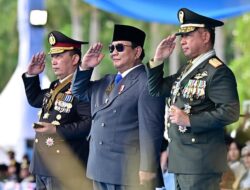 Presiden Prabowo Pimpin Upacara Peringatan ke-79 Hari Bhayangkara di Monas