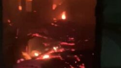 25 Rumah di Kesawan Hangus Terbakar