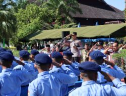 Kapolres Tapteng Hadiri Pelantikan Siswa Baru SMA Matauli Pandan
