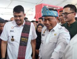 Gubsu Kunjungi Stan Deli Serdang di Pekan Inovasi Investasi Sumatera Utara (PIISU) 2025