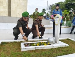 HUT ke 80 Tahun 2025, Puskesad dan keuangan Angkatan Darat Gelar Ziarah Ke Makam Pahlawan