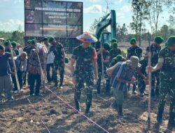 Pangdam VI/Mulawarman Bersama Danrem 091/ASN dan Dandim 0912/Kutai Barat Tinjau Penanaman Padi Gogo di Muara Tae