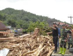 Danrem 023/KS Pimpin Langsung Penanggulangan Bencana Banjir Bandang dan Tanah Longsor di Kota Sibolga dan Kabupaten Tapanuli Tengah