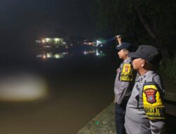 Polsek Sei Tualang Raso Pastikan Debit Air Sungai Kapias di Tanjung Balai Masih Normal