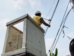 Pemko Tangerang Tertibkan Kabel Listrik Semrawut 