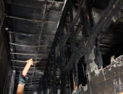 Tim Inafis Polres Tapteng Selidiki Penyebab Kebakaran Homestay di Pandan