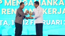 Menko Polkam Apresiasi TNI-Polri atas Langkah Sigap Evakuasi Korban dan Pemulihan Keamanan Pasca-Penembakan Pesawat di Boven Digoel