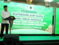 Menko Djamari Chaniago Hadiri Rakernas PERGUNU dan JKSN di Surabaya 