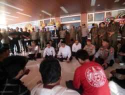 Aksi Mahasiswa di Semarak HUT-33 Kota Tangerang, Maryono Ajak Dialog Hangat