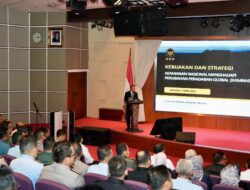 Wamenko Polkam Tekankan Ketahanan Nasional Hadapi Perubahan Global di Lemhannas RI