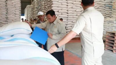Pastikan Stok Beras, Presiden Prabowo Sidak Ke Gudang Bulog Danurejo