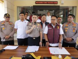 Konferensi Pers Pengungkapan Kasus Begal Sadis di Marelan – Belawan, 1 Pelaku DPO