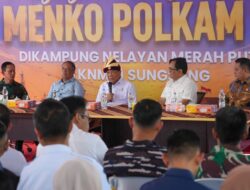 Menko Polkam Kunjungi Kampung Nelayan Banyuasin : Negara Bekerja Keras Sejahterakan Rakyatnya