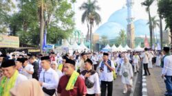 Festival Al-A’zhom 2026, Ribuan Masyarakat Kota Tangerang Ikuti Jalan Sehat Sarungan