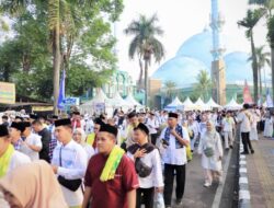 Festival Al-A’zhom 2026, Ribuan Masyarakat Kota Tangerang Ikuti Jalan Sehat Sarungan