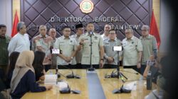 Wamentan Sudaryono: Negara Hadir Jaga Harga Ayam dan Telur, Peternak Untung Konsumen Terlindungi