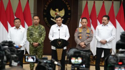 Menko Djamari Chaniago : Hoaks & Ajakan Rusuh Agustus Tidak Benar, Aparat Lacak Penyebar