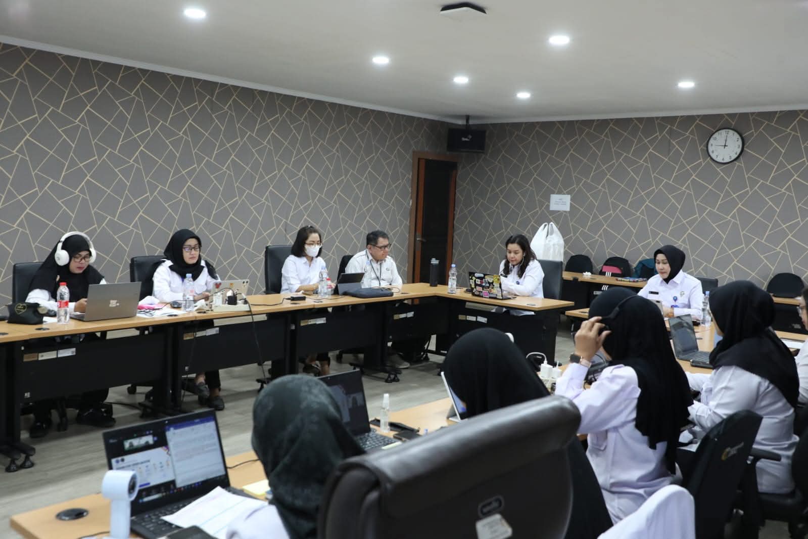 Plt Deputi Rehabilitasi BNN RI, dr. Amrita Devi saat membuka pelatihan petugas rehabilitasi di Jakarta