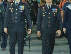 Kapolres Labuhanbatu AKBP Wahyu Endrajaya Hadiri Upacara Taptu dan Pawai Obor HUT ke-81 RI