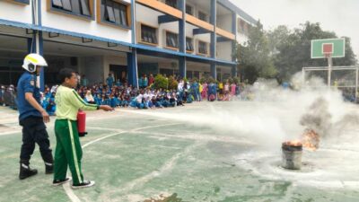 BPBD Kota Tangerang Gelar Sosialisasi dan Simulasi Evakuasi Bencana di SMPN 25