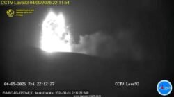 Gunung Anak Krakatau Erupsi Menerus, Status Naik ke Level III Siaga