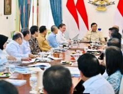 Presiden Prabowo Pimpin Ratas: Bahas Inklusi Keuangan, El Nino, dan Dampak Erupsi Gunung
