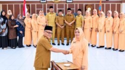 Sekwan DPRD Labuhanbatu Kukuhkan Pengurus DWP, Ny. Rini Afrianty Resmi Jadi Ketua
