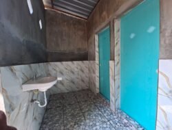 Tak Hanya Jalan, TMMD ke-130 Kodim 0209/LB Bangun MCK Gereja GKPI di Aek Batu Labusel