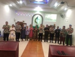 Polsek Na IX-X Gelar Minggu Kasih di Gereja GMI Simpang Marbau, Sampaikan Pesan Kamtibmas “Polisi Bersama Masyarakat”
